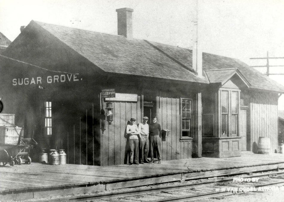 Sugar Grove Train Depot 1915.jpg