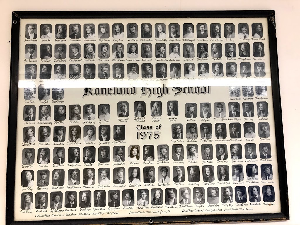 1975 Kaneland High School.jpg