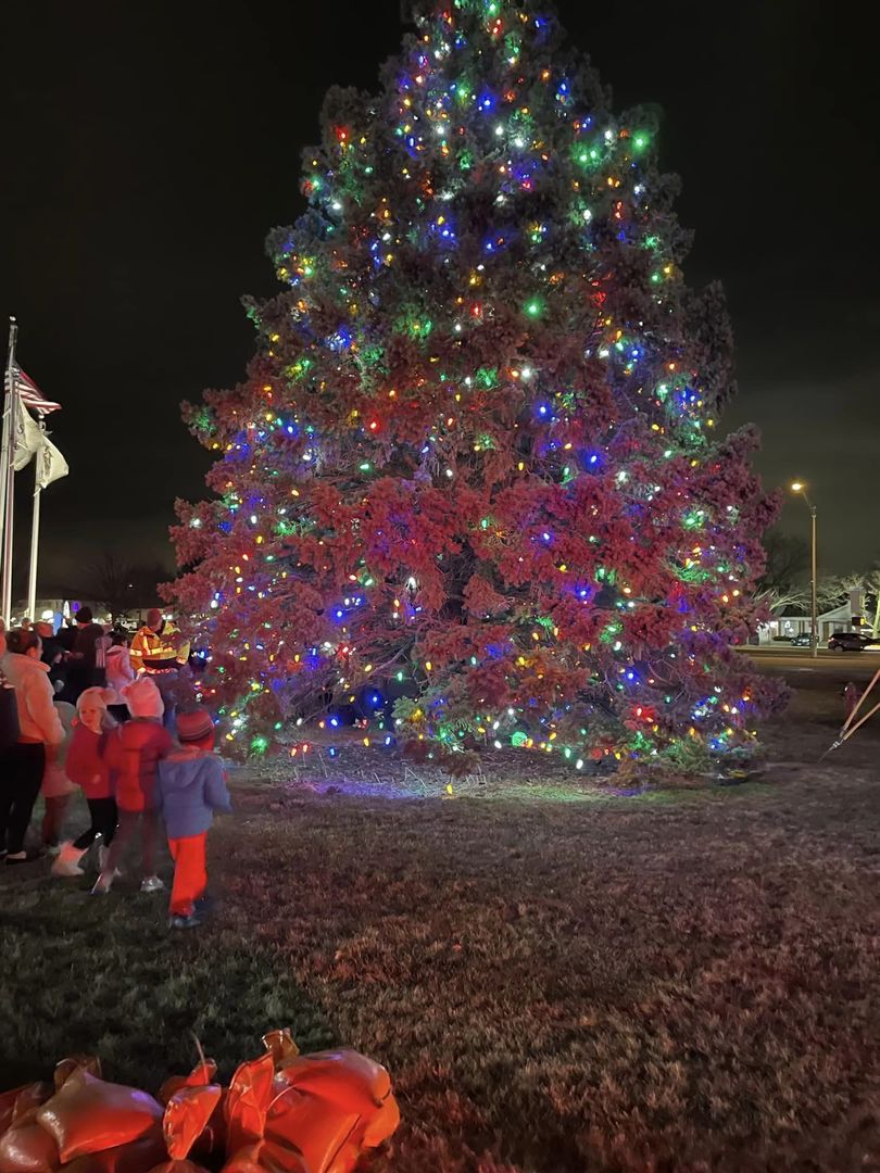 Sugar Grove Christmas Tree - 2022.jpeg