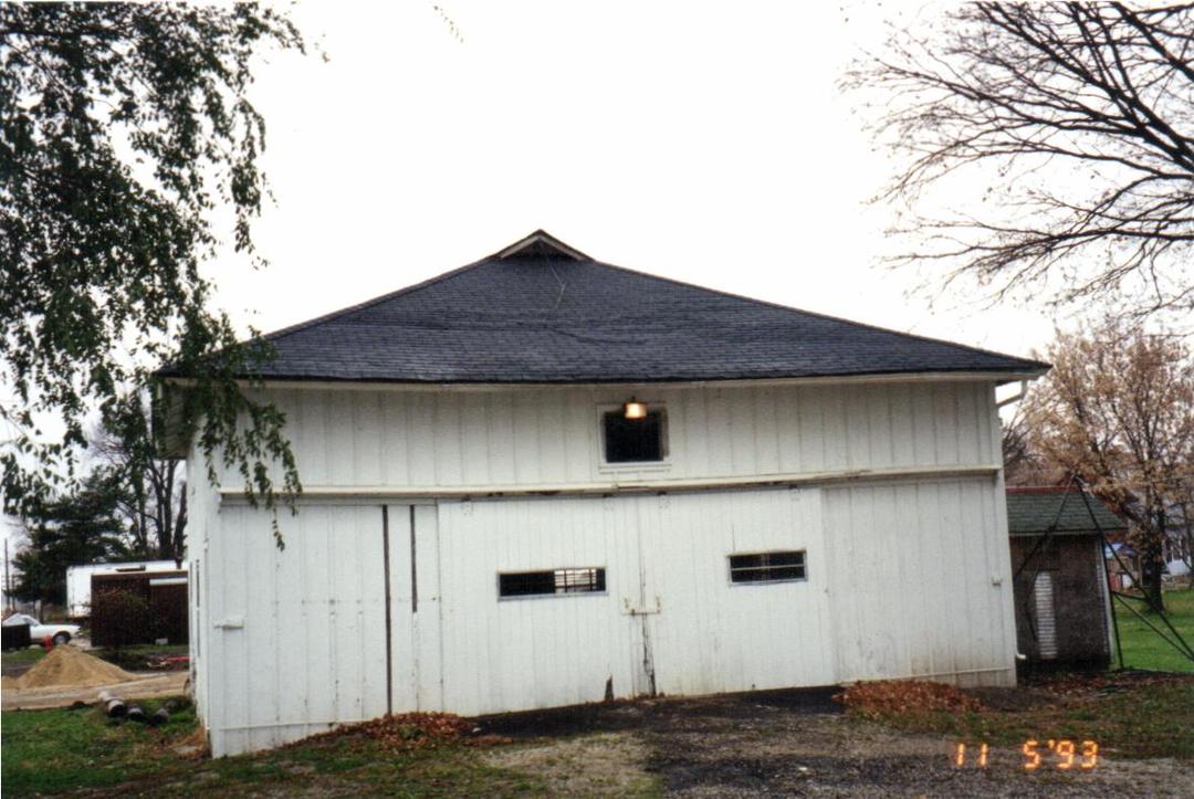 Old Hotel West-Carriage House_000.jpg