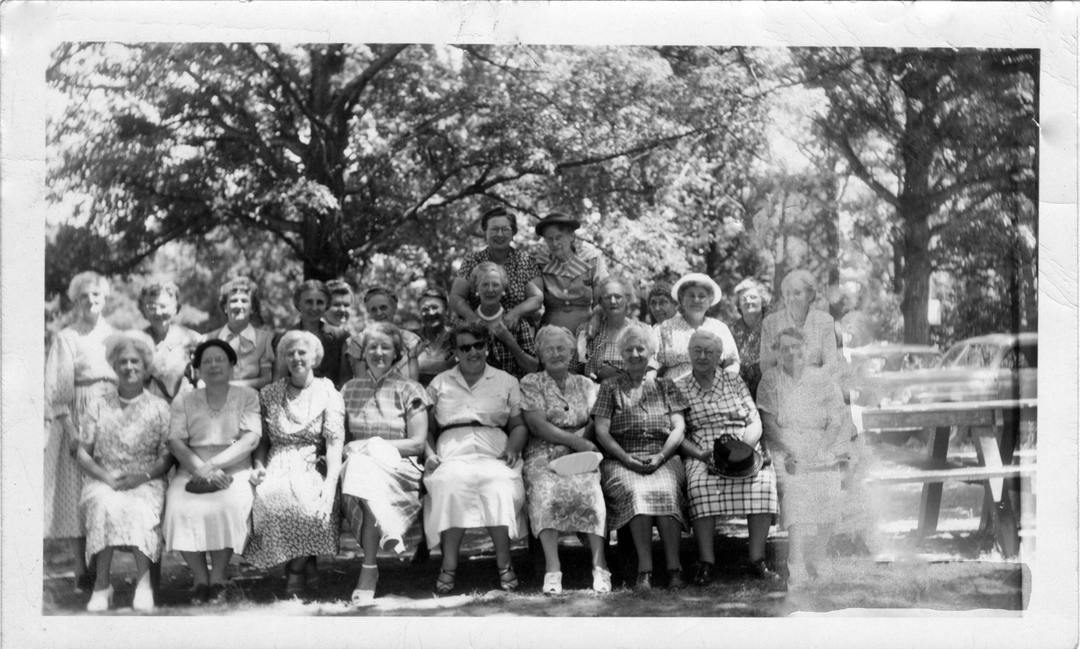 Ladies Church Social Society, Picnic 1952-1.jpg