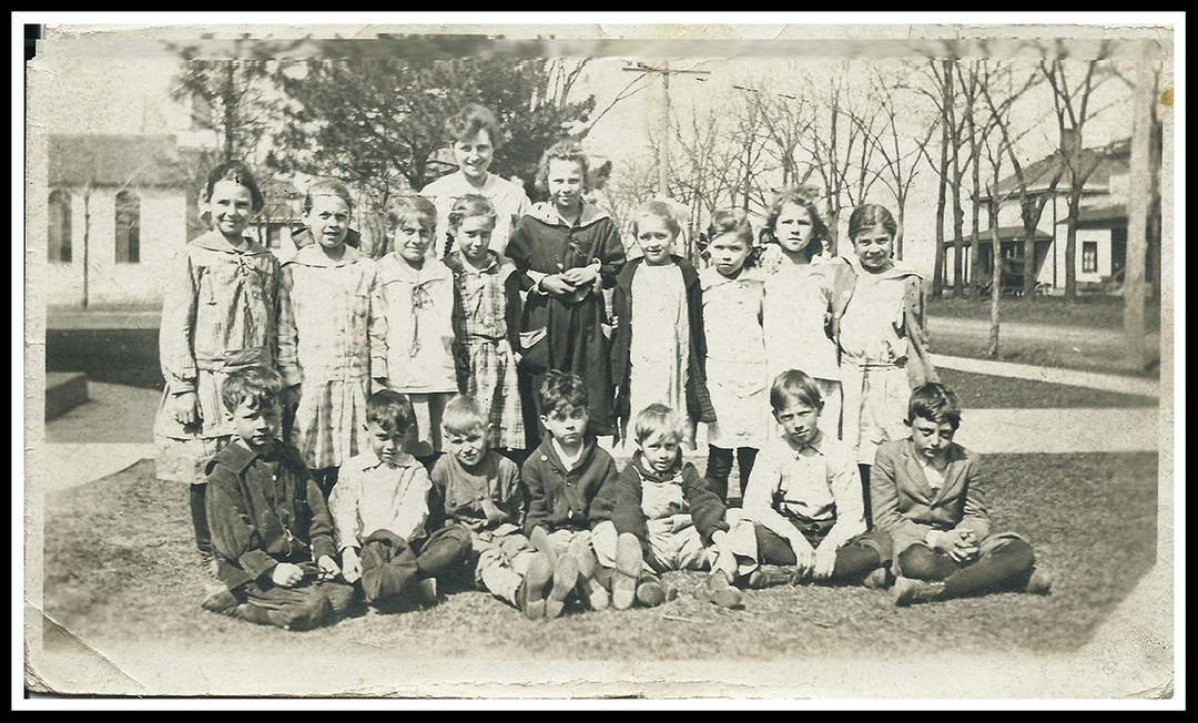 1929 School Children at Sugar Grove Town Hall - front.jpg